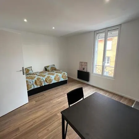 Charmant Studio Apartment Le Pre-Saint-Gervais
